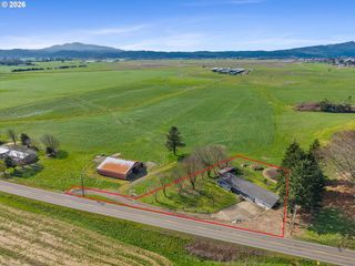 1590 MCCORMICK LOOP Rd, Tillamook, OR 97141