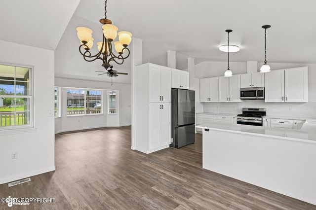 1300 S Pinnacle Mountain Drive, Palmer, AK 99645