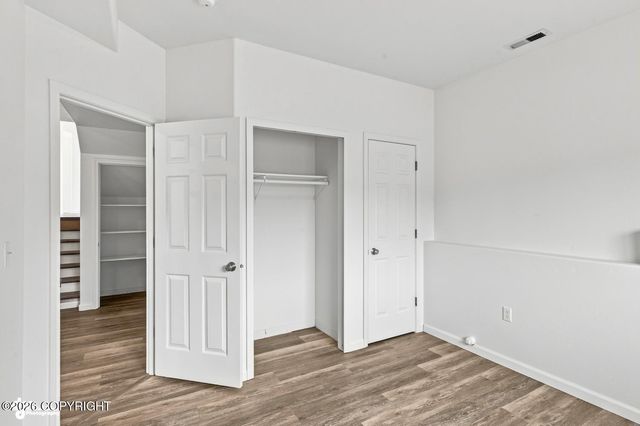 1300 S Pinnacle Mountain Drive, Palmer, AK 99645