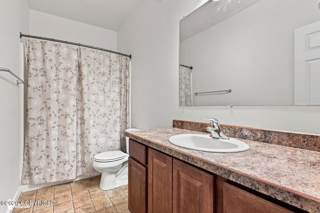 1300 S Pinnacle Mountain Drive, Palmer, AK 99645