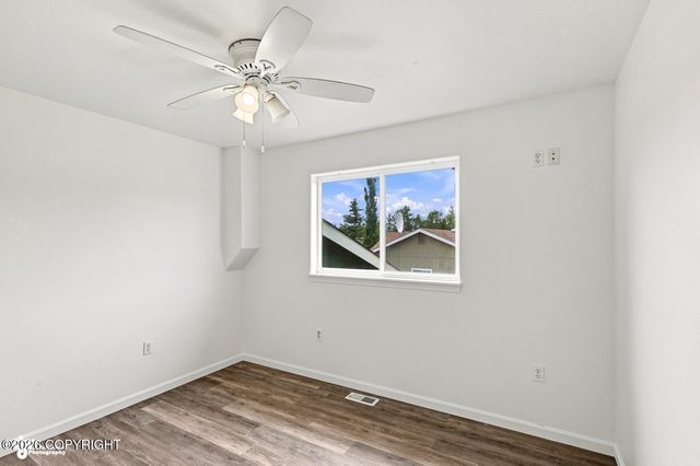 1300 S Pinnacle Mountain Drive, Palmer, AK 99645