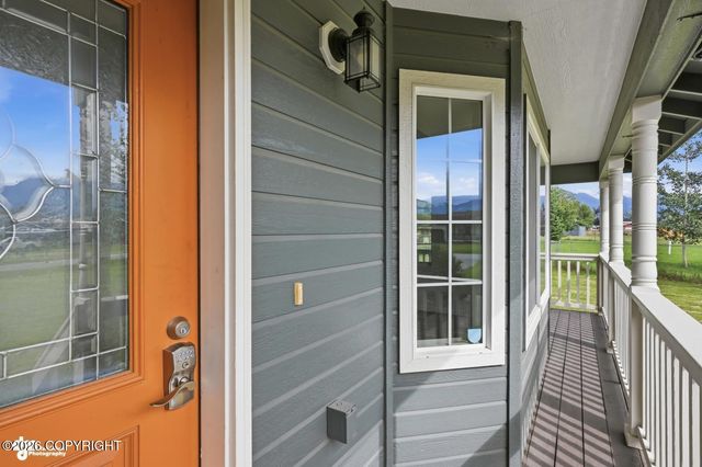1300 S Pinnacle Mountain Drive, Palmer, AK 99645