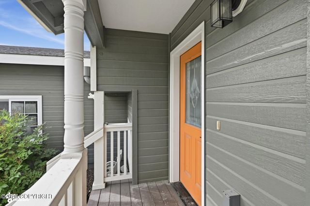 1300 S Pinnacle Mountain Drive, Palmer, AK 99645