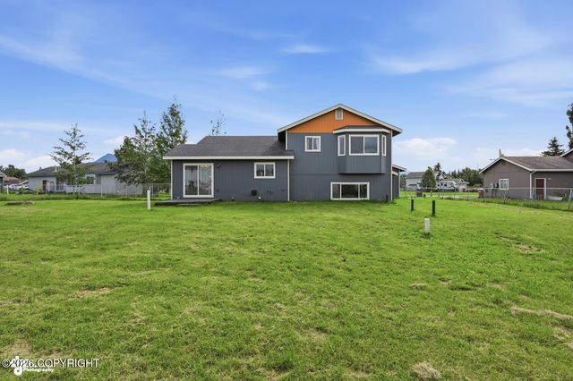 1300 S Pinnacle Mountain Drive, Palmer, AK 99645