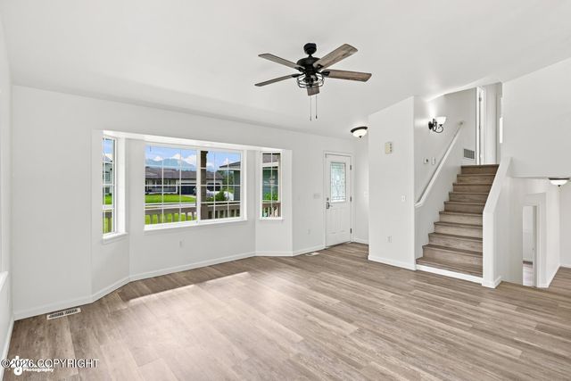 1300 S Pinnacle Mountain Drive, Palmer, AK 99645