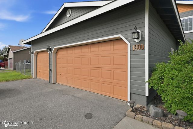 1300 S Pinnacle Mountain Drive, Palmer, AK 99645