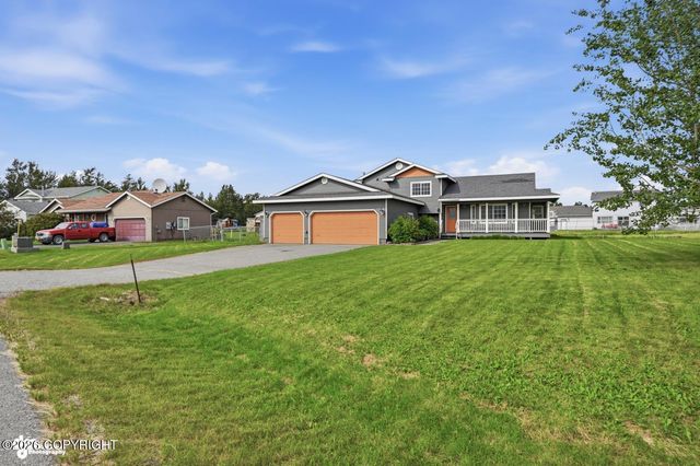 1300 S Pinnacle Mountain Drive, Palmer, AK 99645