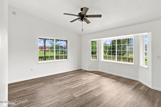 1300 S Pinnacle Mountain Drive, Palmer, AK 99645