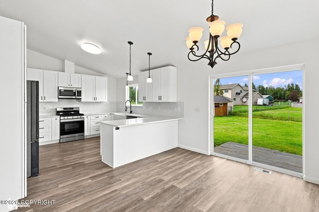 1300 S Pinnacle Mountain Drive, Palmer, AK 99645