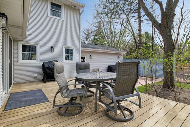 5760 Echo Road, Shorewood, MN 55331