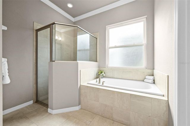 11869 SW 28TH AVENUE, Gainesville, FL 32608