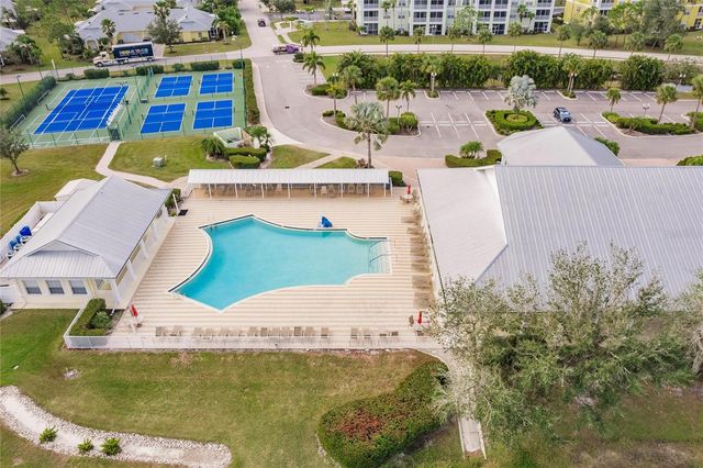 2060 WILLOW HAMMOCK CIRCLE 302, Punta Gorda, FL 33983