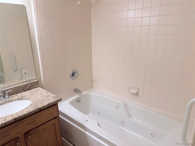 65 W Euclid Street 2, Detroit, MI 48202