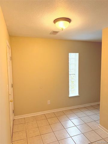 65 W Euclid Street 2, Detroit, MI 48202