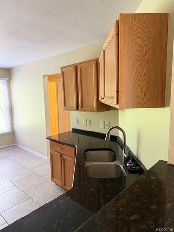 65 W Euclid Street 2, Detroit, MI 48202