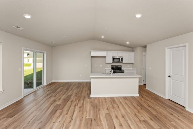 4316 Grover Woods Lane, Des Moines, IA 50317