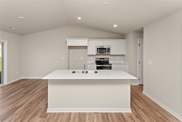 4316 Grover Woods Lane, Des Moines, IA 50317