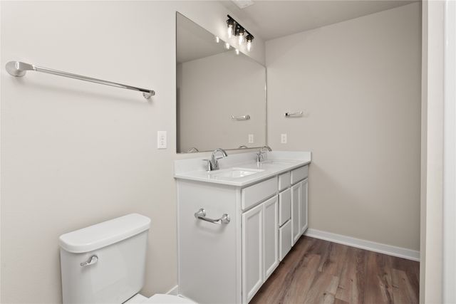 4316 Grover Woods Lane, Des Moines, IA 50317