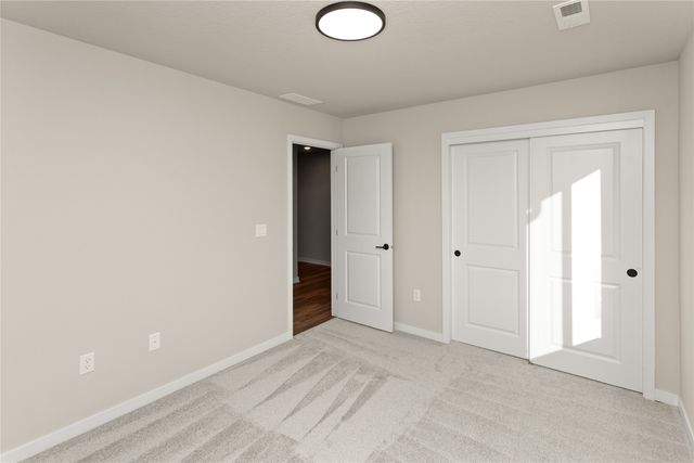 4316 Grover Woods Lane, Des Moines, IA 50317