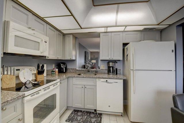 14723 Cumberland Drive 4060, Delray Beach, FL 33446
