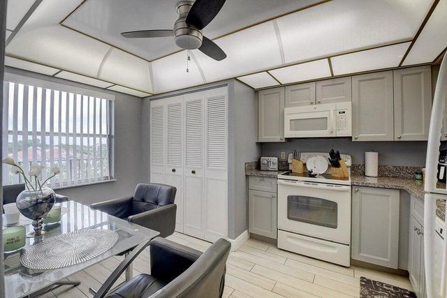14723 Cumberland Drive 4060, Delray Beach, FL 33446