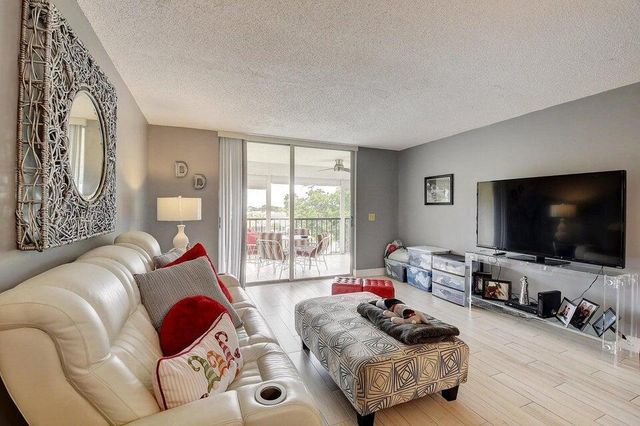 14723 Cumberland Drive 4060, Delray Beach, FL 33446