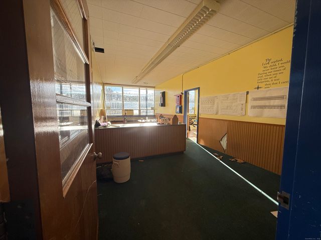 26 Main Street, Thompson, CT 06255