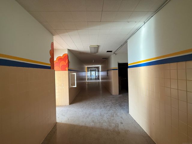 26 Main Street, Thompson, CT 06255