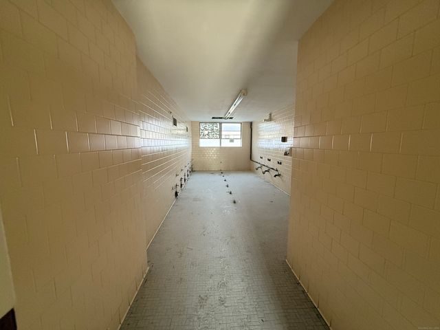 26 Main Street, Thompson, CT 06255