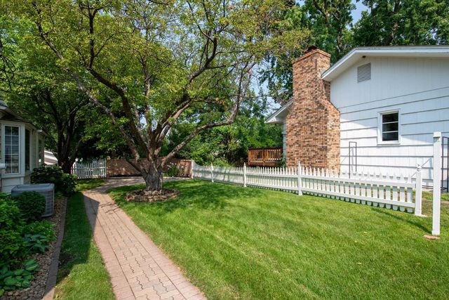 130 Atwood Drive, Mankato, MN 56001