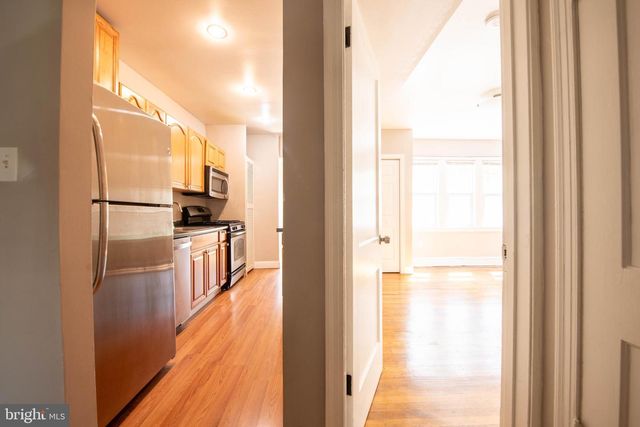 2241 40TH PL NW, Washington, DC 20007