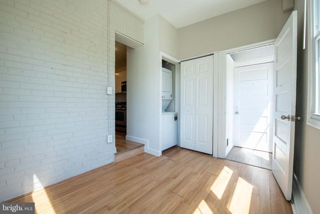 2241 40TH PL NW, Washington, DC 20007