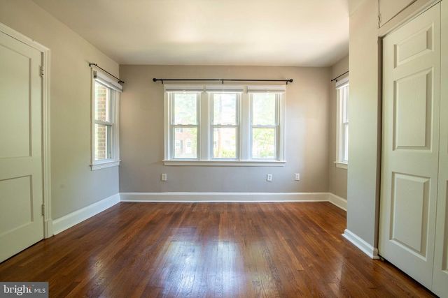 2241 40TH PL NW, Washington, DC 20007