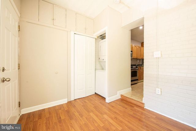 2241 40TH PL NW, Washington, DC 20007