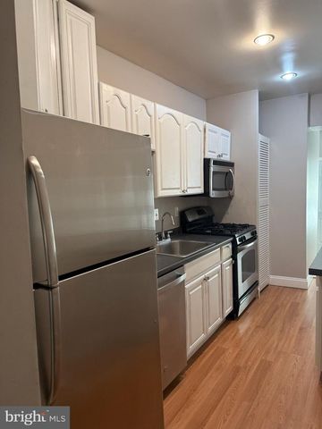 2241 40TH PL NW, Washington, DC 20007