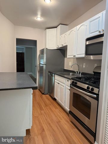 2241 40TH PL NW, Washington, DC 20007