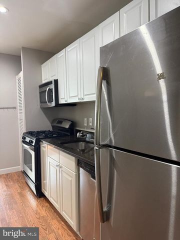2241 40TH PL NW, Washington, DC 20007