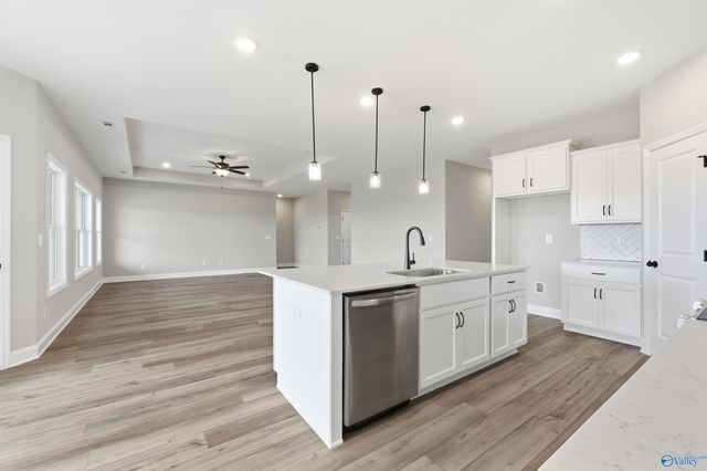 21912 Huntington Pike, Athens, AL 35613