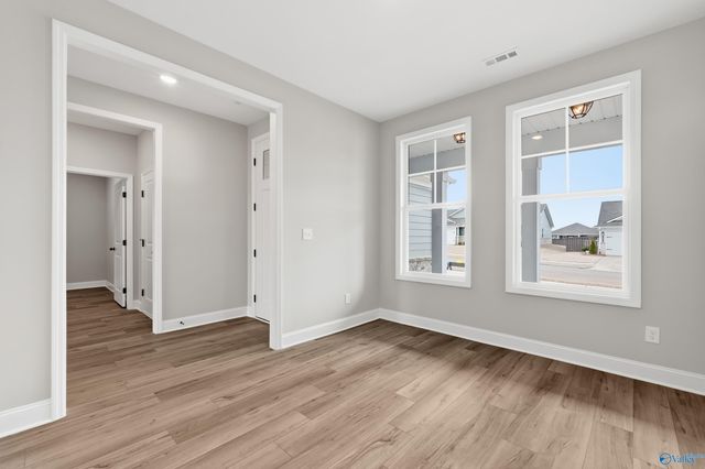 21912 Huntington Pike, Athens, AL 35613