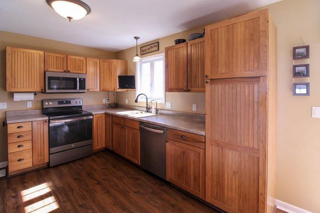 1301 1st Street, Grundy Center, IA 50638