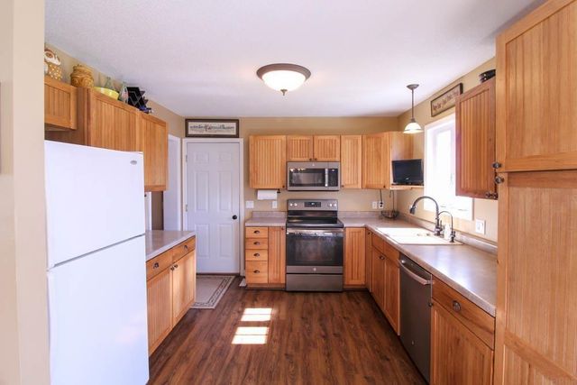 1301 1st Street, Grundy Center, IA 50638