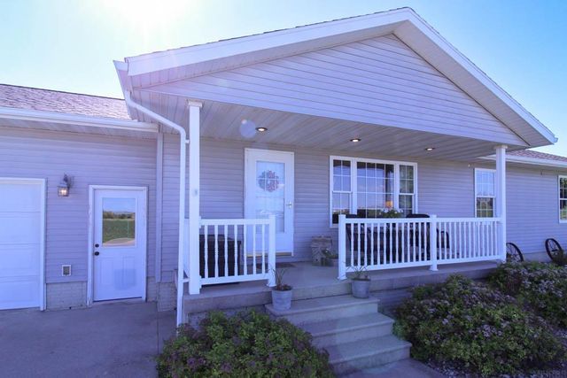 1301 1st Street, Grundy Center, IA 50638