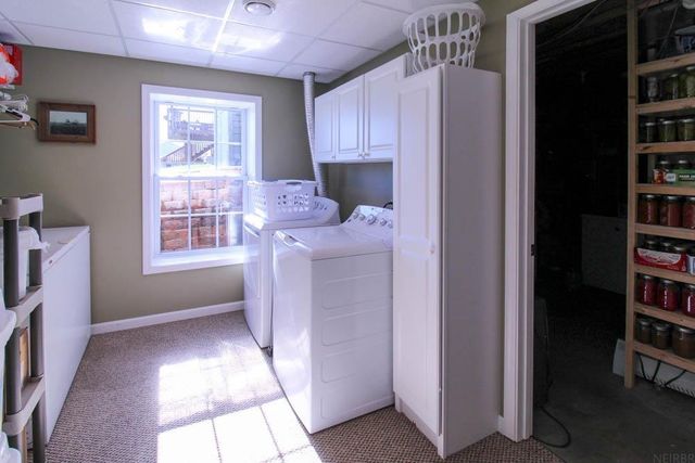 1301 1st Street, Grundy Center, IA 50638