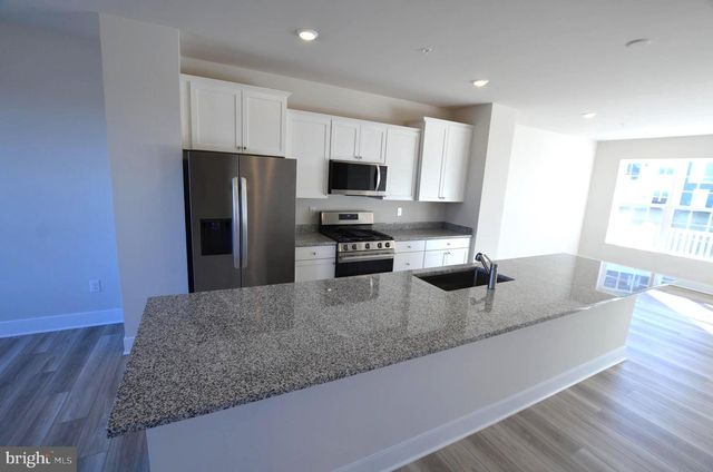 7569 DUNDEE RD, Windsor Mill, MD 21244