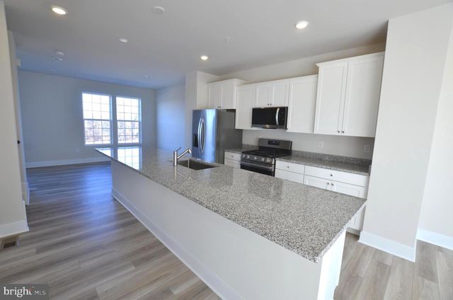 7569 DUNDEE RD, Windsor Mill, MD 21244