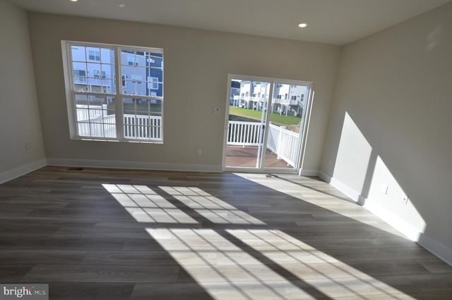 7569 DUNDEE RD, Windsor Mill, MD 21244