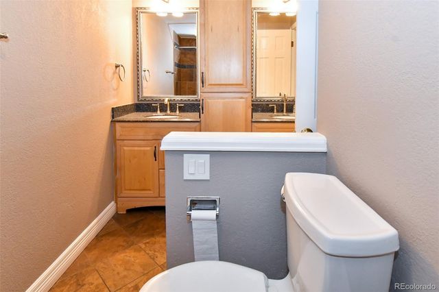 2889 Newark Place, Aurora, CO 80014