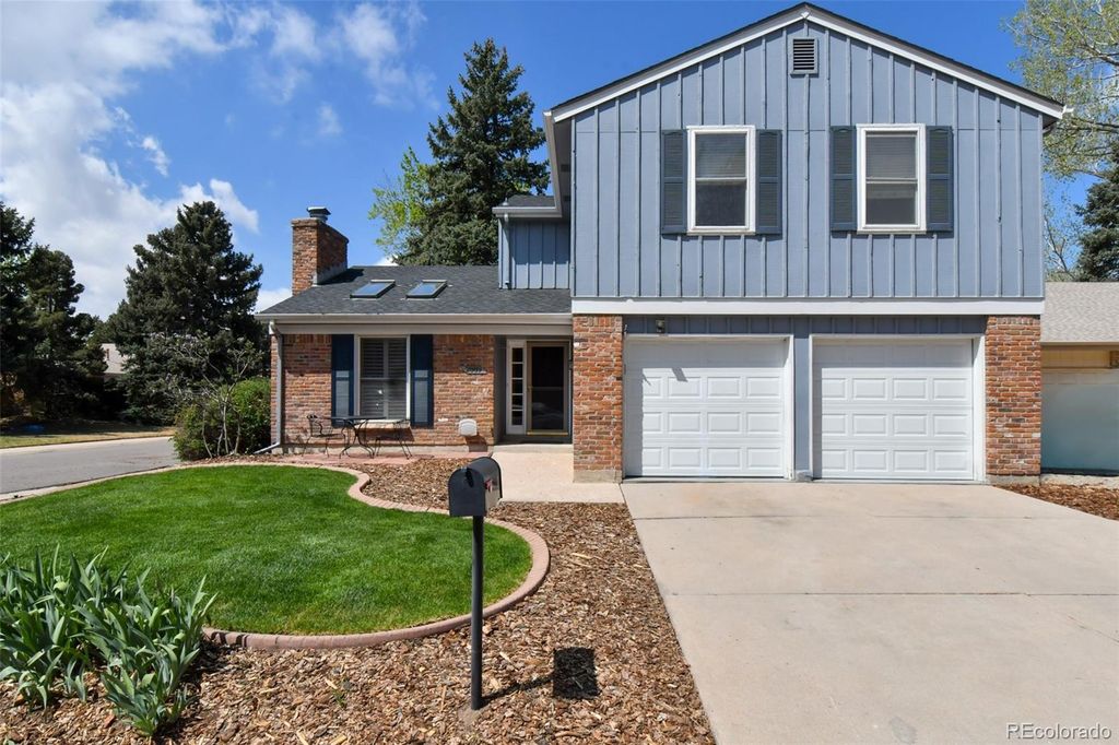 2889 Newark Place, Aurora, CO 80014