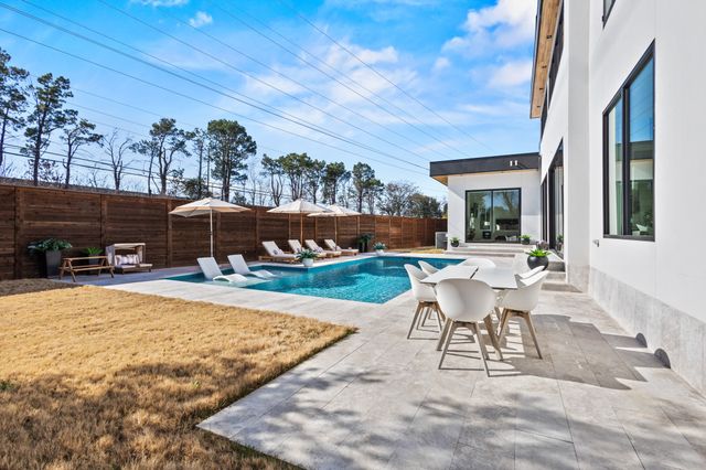 11907 Quincy Lane, Dallas, TX 75230