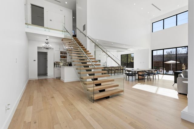 11907 Quincy Lane, Dallas, TX 75230